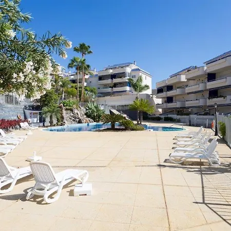 Apartment En Cristianos Urb.playa Graciosa