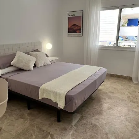 En Cristianos Urb.playa Graciosa Apartment Los Cristianos (Tenerife)