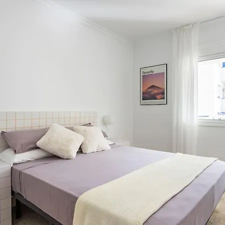Apartment En Cristianos Urb.playa Graciosa