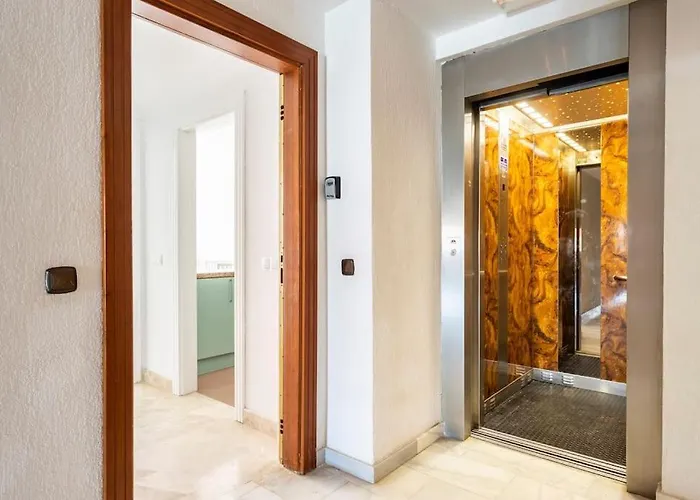 En Cristianos Urb.playa Graciosa 洛斯克里斯蒂亚诺斯